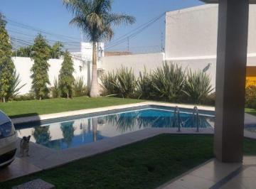 Casa · 320m² · 5 Recámaras · 4 Estacionamientos · Casa en Fraccionamiento en Lomas del Sol Cuernavaca - Maz - 2542 - Fr