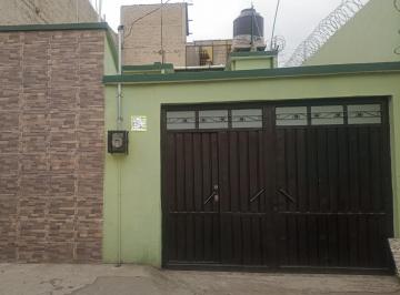 Casa de 4 habitaciones, Ecatepec de Morelos · Casa Recien Remodelada en Ecatepec