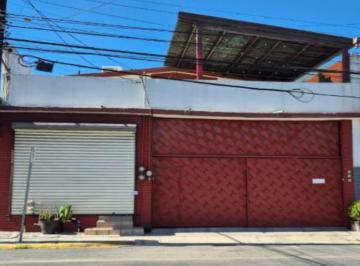Fachada casa · Casa con Dos Niveles Independientes y Local Comercial en Cumbres - Trato Directo