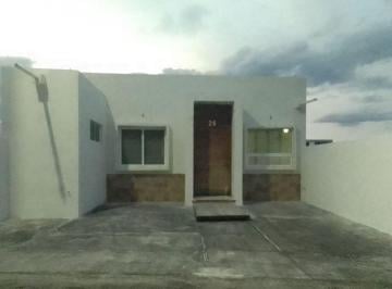Casa de 2 habitaciones, Alvarado · Casa en Venta de un Piso en Fraccionamiento La Rioja en Veracruz