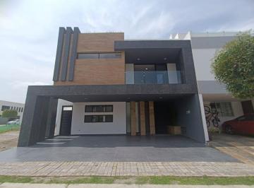 Casa de 4 habitaciones, San Andrés Cholula · Parque Guanajuato Grandes Espacios