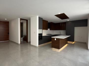 Casa de 4 habitaciones, Querétaro · Casa en Milenio III con Recámara en Planta Baja