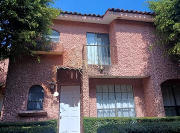 Casa · 96m² · 2 Recámaras · 2 Estacionamientos · Casa Amueblada en Renta Pueblito San Angel Celaya