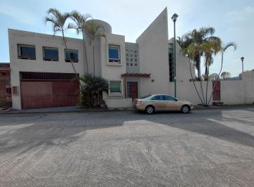Casa de 4 habitaciones, Cuernavaca · Hermosa Casa Al Norte de Cuernavaca!