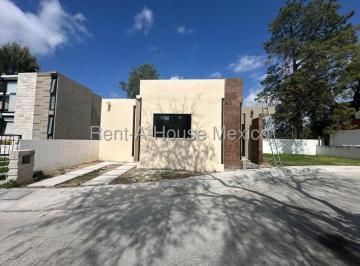 Casa de 2 habitaciones, Tequisquiapan · Tequisquiapan, Casa en Venta de 2 Recamaras y 2 Baños