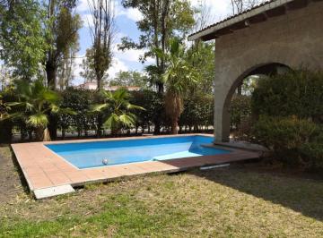 Casa · 750m² · 5 Recámaras · 15 Estacionamientos · Casa en Venta en Hacienda Valle Verde 10,000 m de Terreno