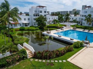 Casa · 168m² · 3 Recámaras · 2 Estacionamientos · Venta de Casa en El Conjunto Vindeza, Acapulco Diamante