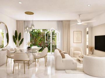 Casa · 192m² · 4 Recámaras · 2 Estacionamientos · Venta de Casa en Playa del Carmen 4 Habitaciones y Casa Club