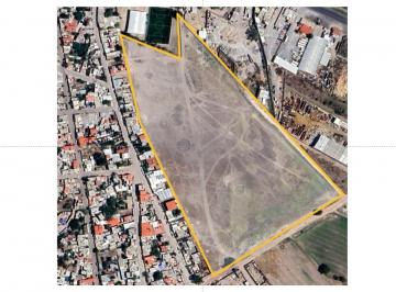 Terreno / Lote en Venta  2 de Abril · Venta de Terreno con El Uso de Suelo Industrial 56,300 m², Ubicado en Buenavista, Querétaro, México