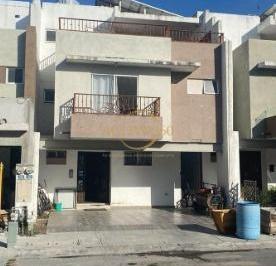 Casa · 179m² · 3 Recámaras · 2 Estacionamientos · Casa en Venta Valle La Rioja, Apodaca, Nuevo León, México