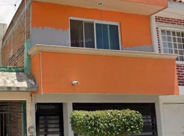 Casa de 3 habitaciones, León · Casa en Venta en Fracc. Santo Domingo Leon Gto