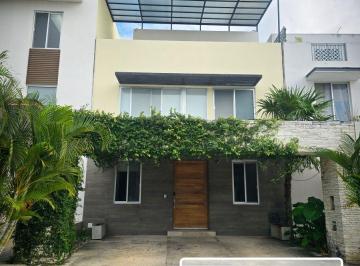 Casa de 5 habitaciones, Benito Juárez · Amplia Casa en Venta en Aqua Cancún