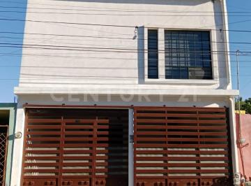 Casa · 311m² · 4 Recámaras · 2 Estacionamientos · Casa en Venta en Camino Real Guadalupe