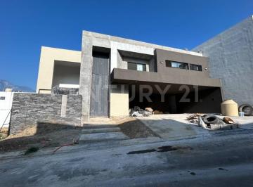 Casa · 364m² · 4 Recámaras · 3 Estacionamientos · Casa en Venta en Bosques de Las Misiones