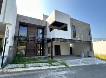 Casa · 505m² · 3 Recámaras · 3 Estacionamientos · Casa en Venta en Bosques de Las Misiones