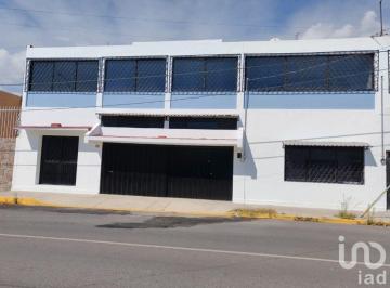 Casa · 300m² · 6 Recámaras · 2 Estacionamientos · Casa en Renta Humboltd