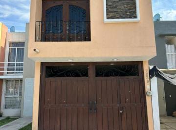 Casa de 2 habitaciones, Zapopan · Casa en Venta Parques de Tesistan