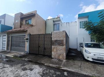 Casa · 68m² · 2 Recámaras · 1 Estacionamiento · Casa en Las Vegas II
