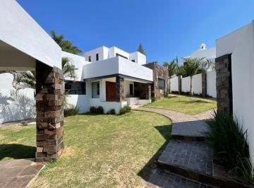 Casa de 5 habitaciones, León · Casa en Venta en Balcones del Campestre en Leon Gto