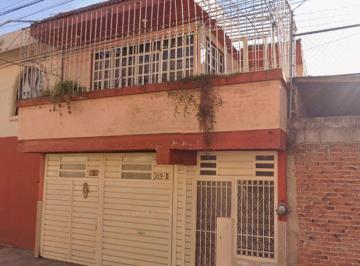 Casa de 3 habitaciones, Puebla · Casa con 3 Recámaras y 320 m² Superficie de Terreno en Venta en Obrera Campesina