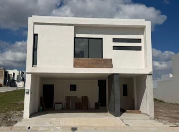 Casa de 3 habitaciones, Alvarado · Residencia Nueva con Alberca en Venta Fracc. Punto Lomas
