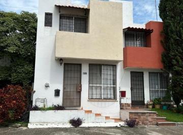 Casa en condominio · 77m² · 3 Recámaras · 1 Estacionamiento · Casa en Fraccionamiento Valparaíso, Temixco. (Cerca de La Uvm).
