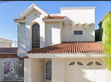 Casa de 5 habitaciones, Ahome · Casa en Vena en Fracc. Jardines Ahome Sinaloa