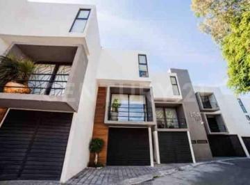 Casa · 154m² · 2 Recámaras · 2 Estacionamientos · Venta Casa Amueblada en Puebla, Zavaleta, Zona Udlap