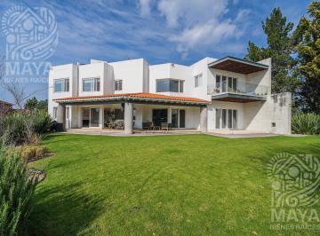 Casa · 650m² · 3 Recámaras · 7 Estacionamientos · Casa en Renta Amueblada, Campanario, Querétaro