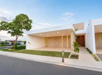 Casa de 4 habitaciones, Mérida · Casa con 367 m² Superficie de Terreno y 4 Habitaciones en Venta en Temozón Norte