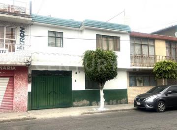 Casa · 336m² · 7 Recámaras · 2 Estacionamientos · Casa en Venta en Jardines de Guadalupe, Nezahualcóyotl, Edo de México.