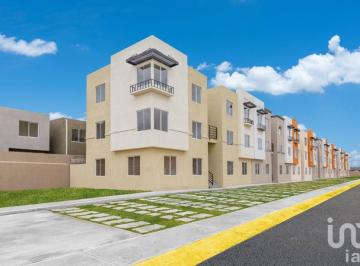 Departamento · 48m² · 2 Recámaras · 1 Estacionamiento · Departamento en Venta a La Entrada de Pachuca