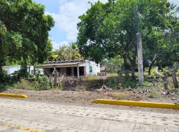 Terreno / Lote , Manlio Fabio Altamirano · Terreno en Venta en Felipe Carrillo Puerto en Veracruz, Ver.