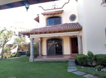 Casa · 200m² · 3 Recámaras · 4 Estacionamientos · Casa en Fraccionamiento en Junto Al Río Temixco - Maz - 819 - Fr