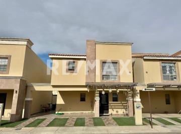 Casa · 164m² · 3 Recámaras · 2 Estacionamientos · Casa en Renta en La Rioja Residencial - (4)