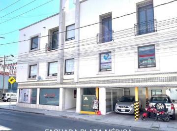 FACHADA PLAZA MEDICA II · Se Vende Consultorio Médico Planta Baja Atrás de Zona Esmeralda