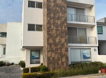 Casa · 268m² · 3 Recámaras · 4 Estacionamientos · Casa Renta Milenio III