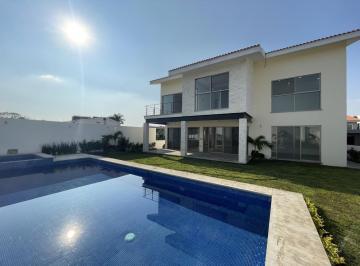 Casa · 357m² · 4 Recámaras · 3 Estacionamientos · Casa Nueva en Venta en Paraiso Country Club, Morelos