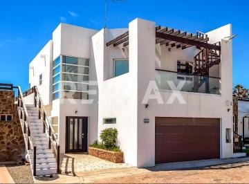 Casa · 280m² · 3 Recámaras · 2 Estacionamientos · Casa en Renta en Fraccionamiento Frente Al Mar de Rosarito - (4)