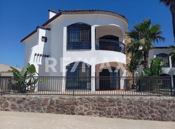 Departamento · 111m² · 2 Recámaras · 1 Estacionamiento · Modern Condo With Spacious Terrace For Sale - (4)