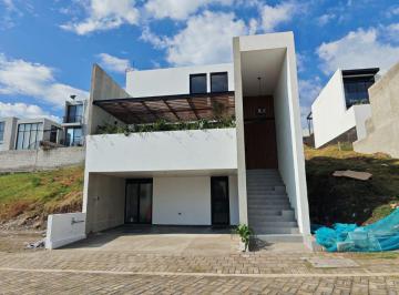Casa de 4 habitaciones, San Andrés Cholula · Casa Moderna con Excelentes Amenidades en Lomas Angelopolis