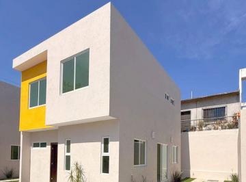Casa en condominio de 3 habitaciones, Jiutepec · Casa Sola en Privada con Vigilancia