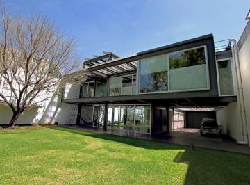 Casa de 3 habitaciones, Alvaro Obregón · Casa Rilo, Arquitectura Moderna en El Barrio de Chimalistac Al Sur de Cdmx.