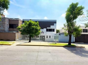 Casa uso de suelo de 10 habitaciones, Naucalpan de Juárez · Propiedad en Renta - Satelite Excelente Ubicación - Ideal Escuela