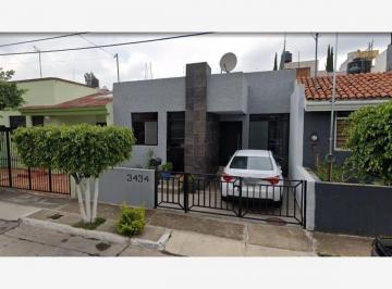 Casa de 4 habitaciones, Guadalajara · Venta de Casa en Jardines del Sur, Guadalajara, Jal