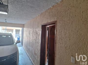 Casa · 262m² · 5 Recámaras · 4 Estacionamientos · Casa en Venta Col. Minerva Iztapalapa