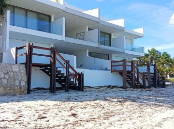 Casa · 300m² · 3 Recámaras · 2 Estacionamientos · Villa en Telchac Puerto