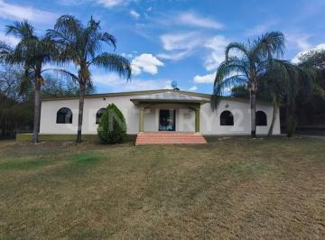 Quinta · 588m² · 5 Recámaras · 15 Estacionamientos · Quinta Campestre en Venta