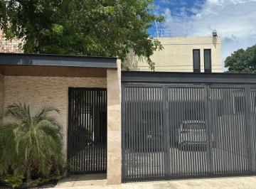 Casa de 3 habitaciones, Mérida · Casa en Excelente Ubicación en Temozón con Paneles Solares