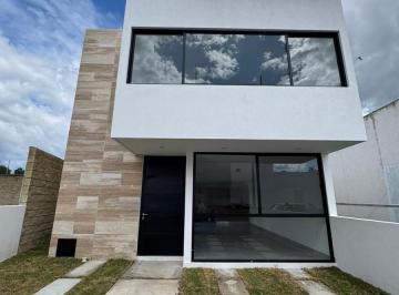 Casa · 131m² · 2 Recámaras · 2 Estacionamientos · Casa en Venta en Mayorazgo Residencial León Guanajuato